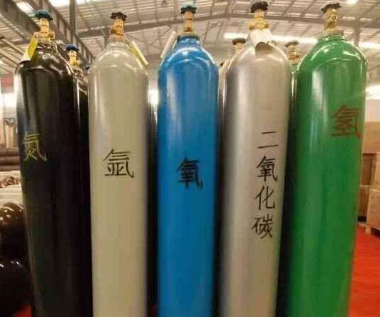 太原工業(yè)氣體氧氣，乙炔，氬氣，氮?dú)獾闹迫∨c用法